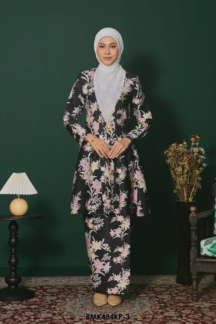 Kebarung Kalthom Petite in Black (BMK484KP-3)