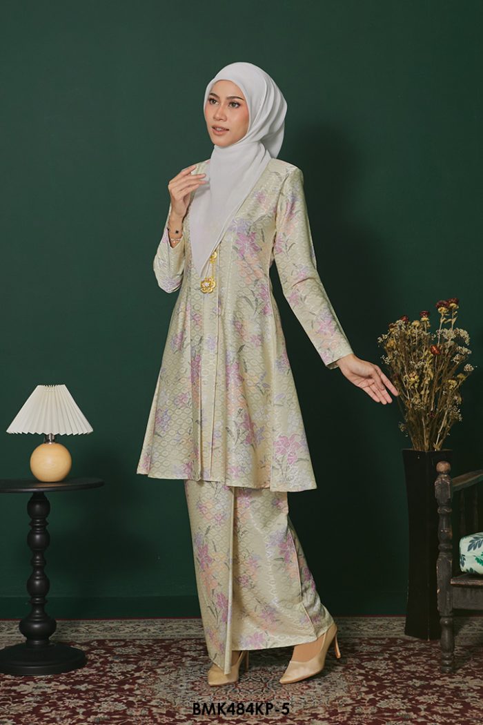 Kebarung Kalthom Petite in Light Green (BMK484KP-5)