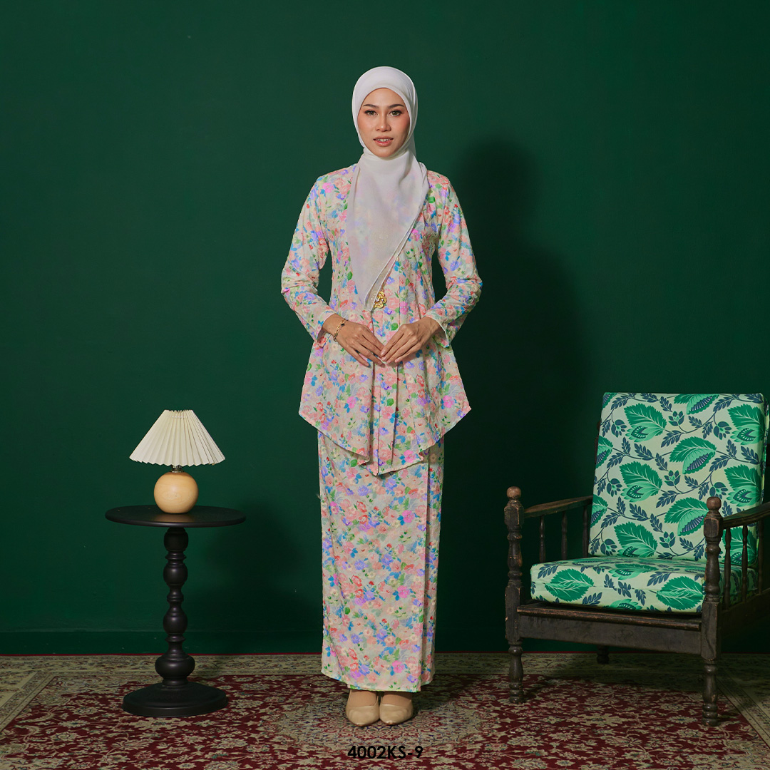 Kebaya Saloma in Light Green (4002KS-9)