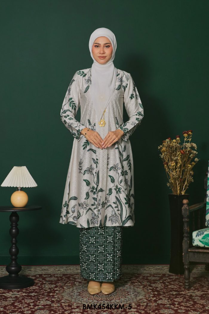 Kebarung Batiq Mia in Emerald (BMK454KKM-5)