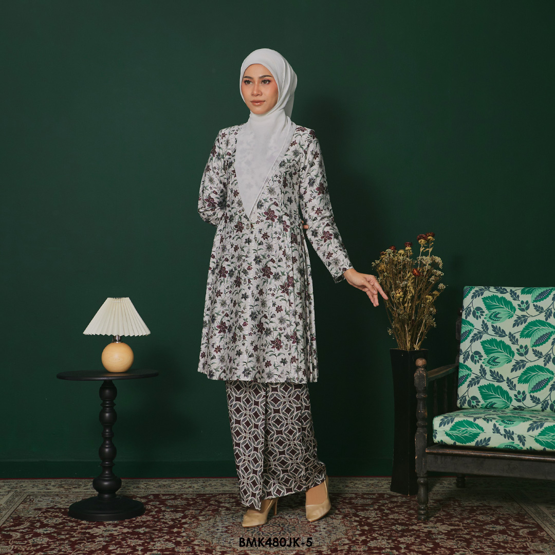 Juliana Kurung Batiq Mia in White (BMK480JK-5) - Image 2