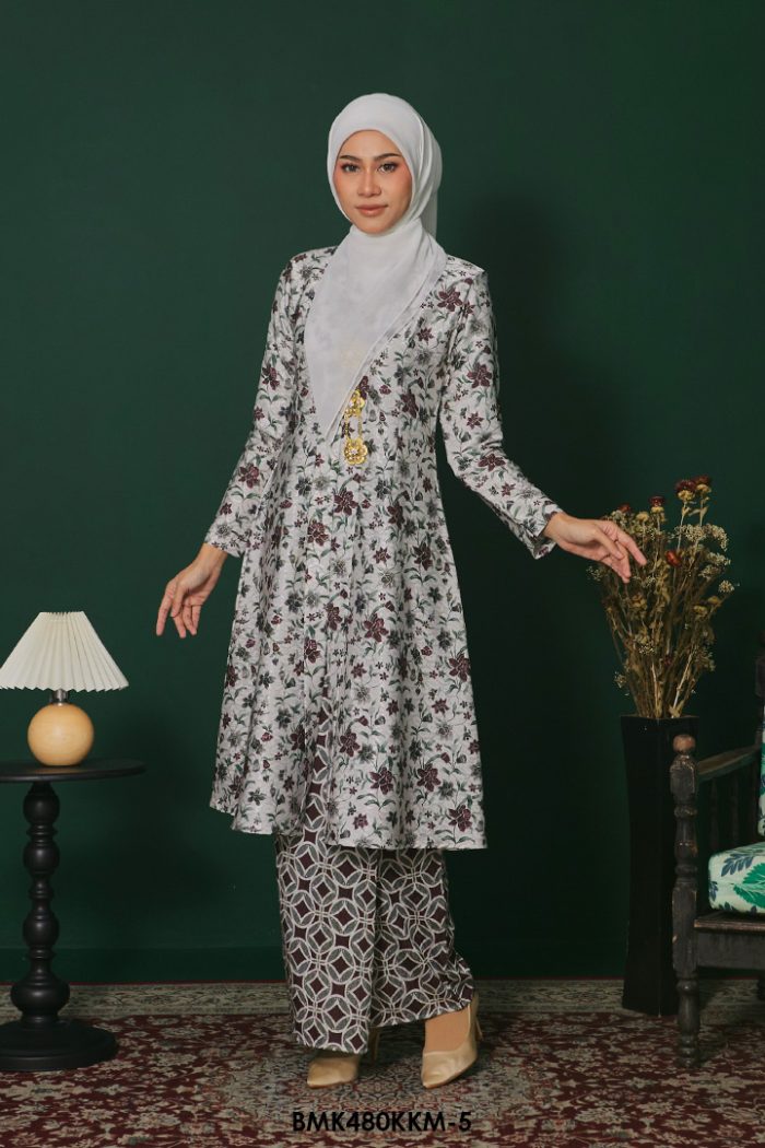 Kebarung Batiq Mia in White (BMK480KKM-5)