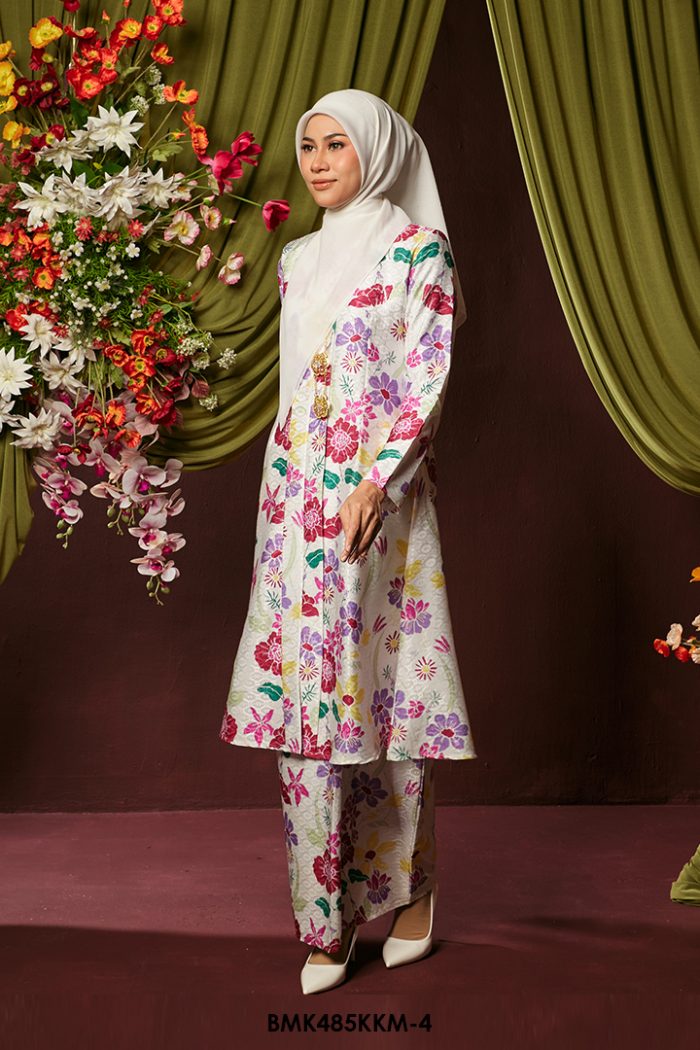 Kebarung Batiq Mia in White (BMK485KKM-4)