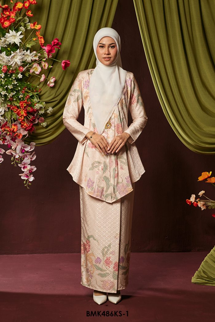 Kebaya Saloma Batiq Mia in Nude (BMK486KS-1)