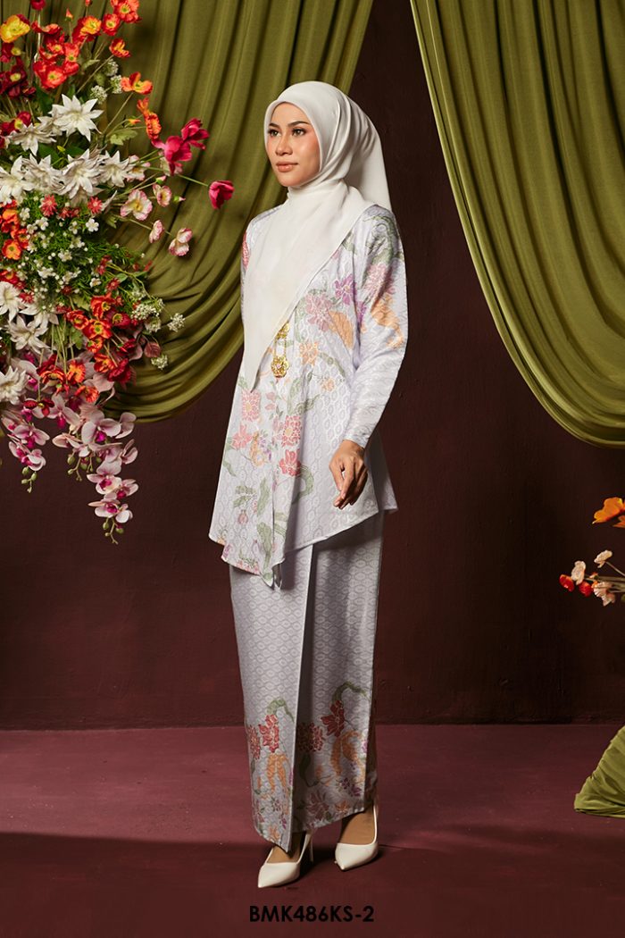 Kebaya Saloma Batiq Mia in Soft Lilac (BMK486KS-2)