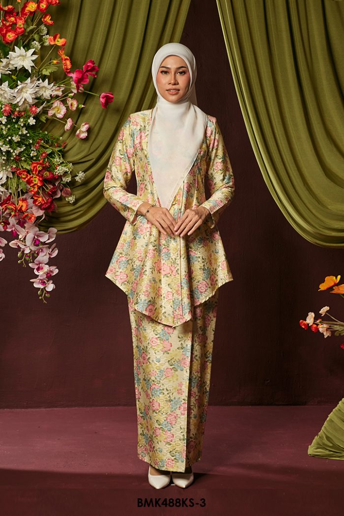 Kebaya Saloma Batiq Mia in Yellow (BMK488KS-3)