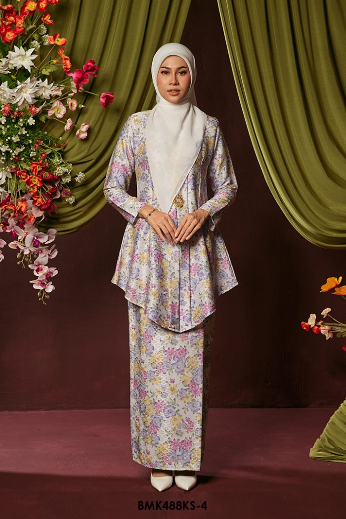 Kebaya Saloma Batiq Mia in Lilac (BMK488KS-4)