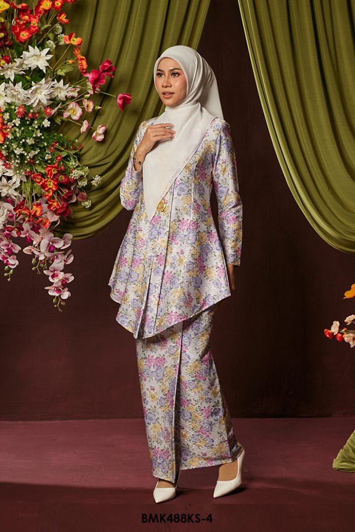 Kebaya Saloma Batiq Mia in Lilac (BMK488KS-4)