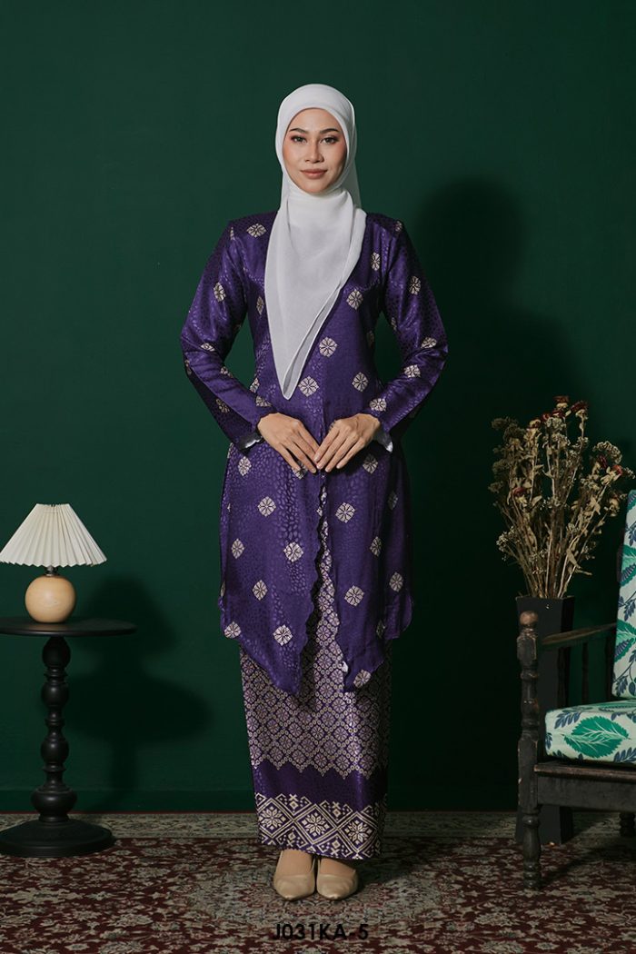 Kebaya Anggun 2.0 in Dark Purple (J031KA-5)