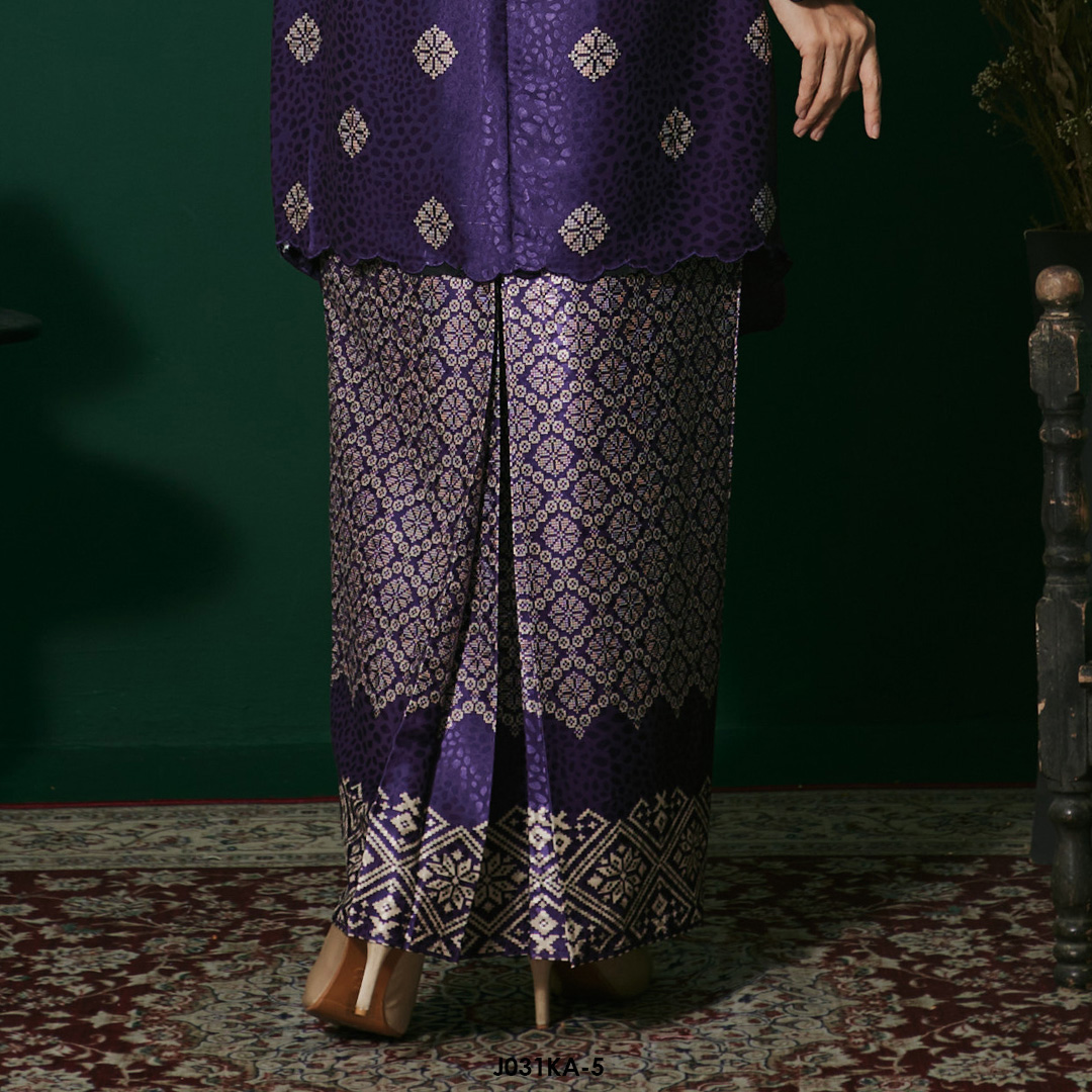 Kebaya Anggun 2.0 in Dark Purple (J031KA-5) - Image 4