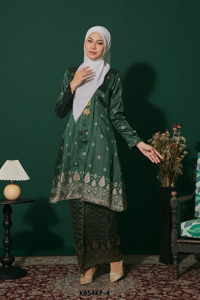 Kebarung Kalthom Petite in Hunter Green (K854KP-4)