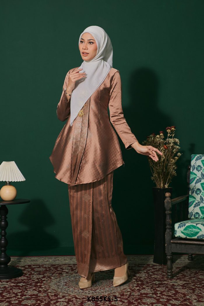 Kebaya Saloma in Salmon (K855KS-5)