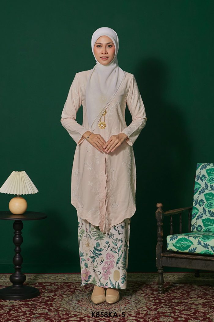 Kebaya Anggun 2.0 in Beige (K858KA-5)