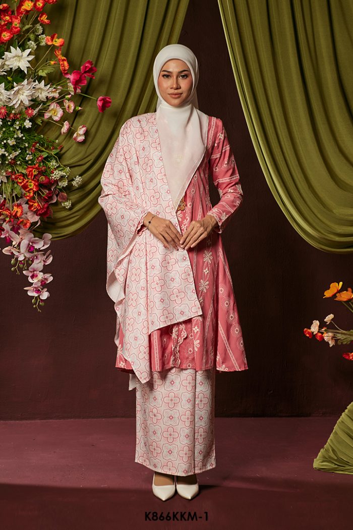 Kebarung Kalthom With Shawl in Fuschia Pink (K866KKM-1)