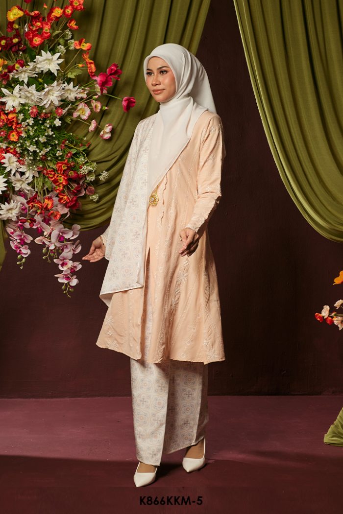 Kebarung Kalthom With Shawl in Faded Coral (K866KKM-5)