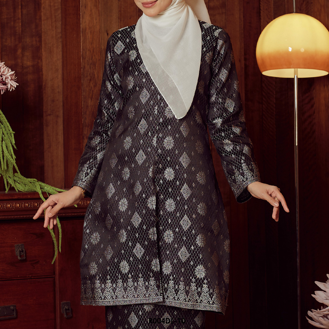 Delima Kurung in Black (R004DL-10) - Image 4