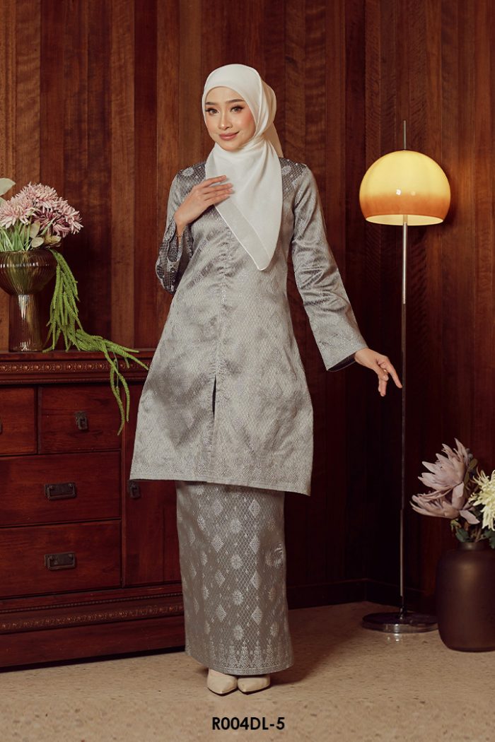 Delima Kurung in Silver (R004DL-5)