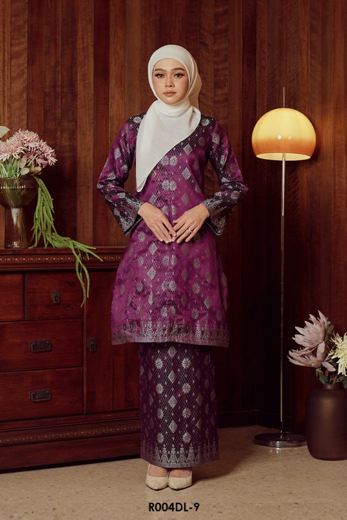 Delima Kurung in Dark Purple (R004DL-9)