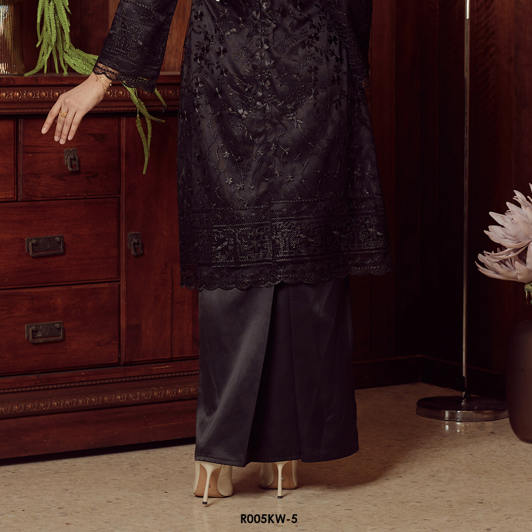 Kebaya Wilda in Black (R005KW-5) - Image 3
