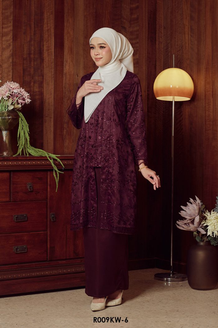 Kebaya Wilda in Mulberry (R009KW-6)