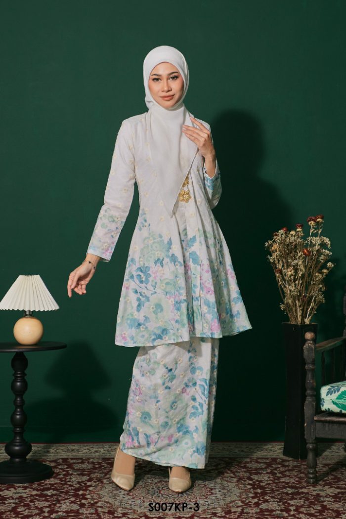 Kebarung Kalthom Petite in Icy Green (S007KP-3)