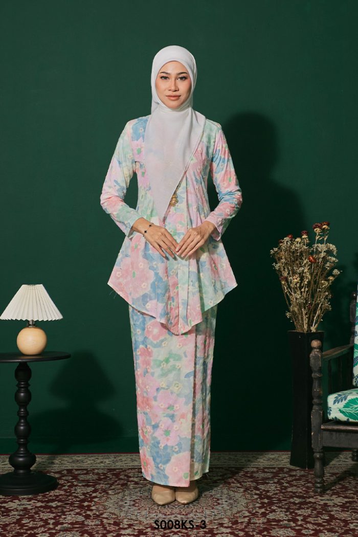 Kebaya Saloma in Salmon (S008KS-3)