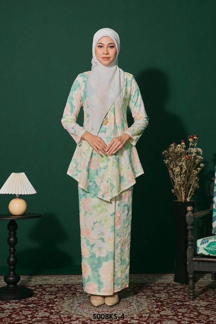 Kebaya Saloma in Soft Orange (S008KS-4)