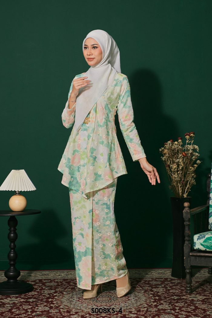 Kebaya Saloma in Soft Orange (S008KS-4)