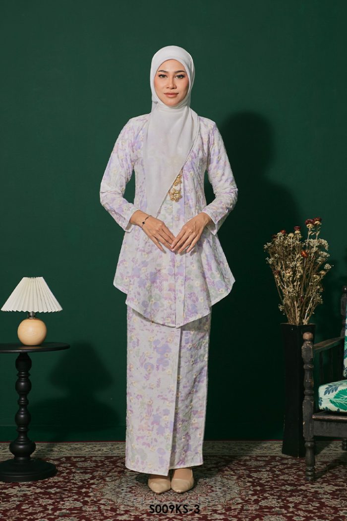 Kebaya Saloma in Soft Purple (S009KS-3)
