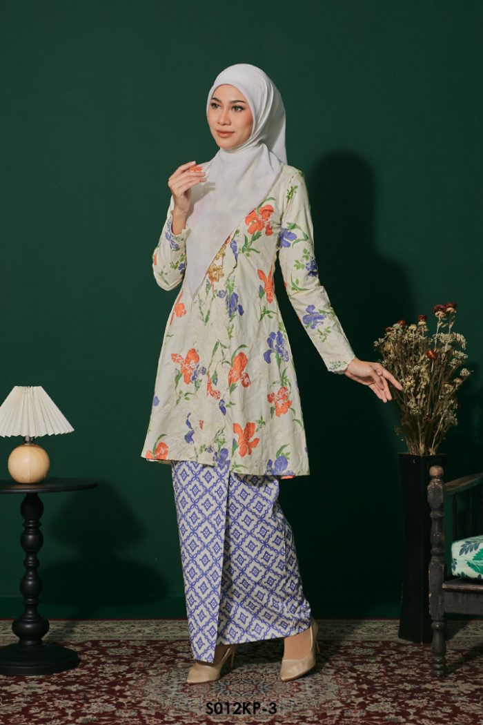 Kebarung Kalthom Petite in Periwinkle (S012KP-3)