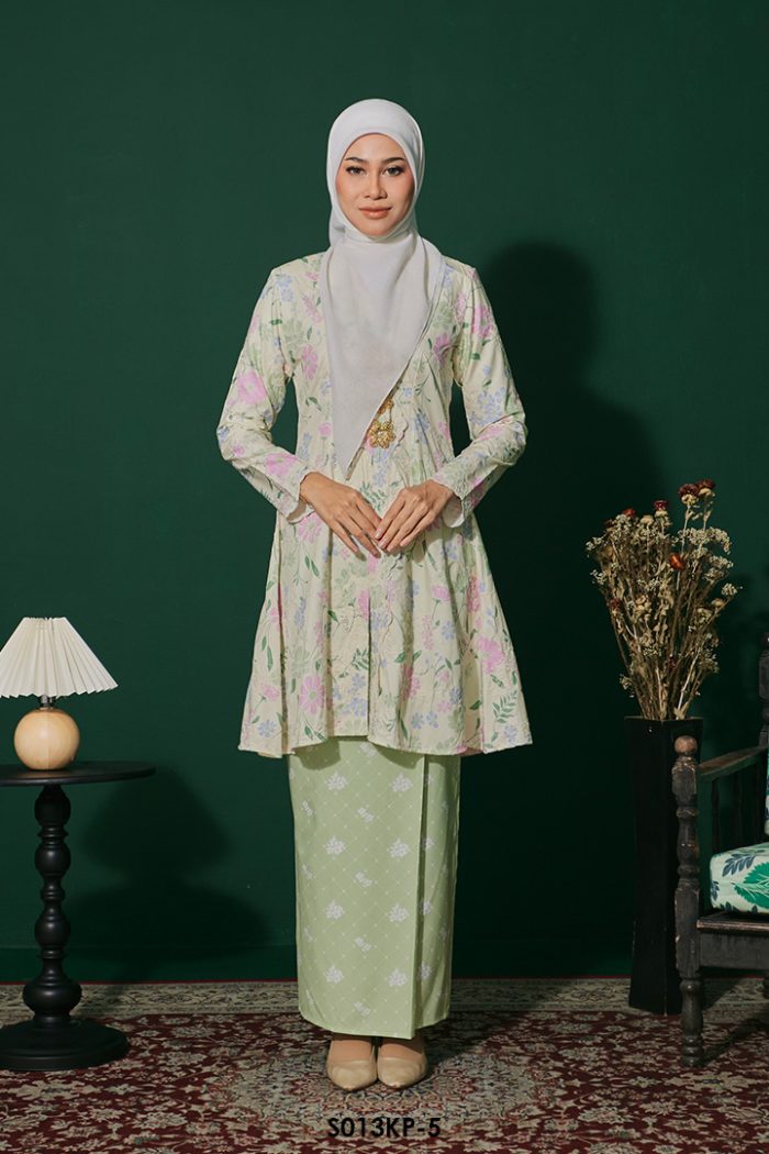 Kebarung Kalthom Petite in Pastel Green (S013KP-5)