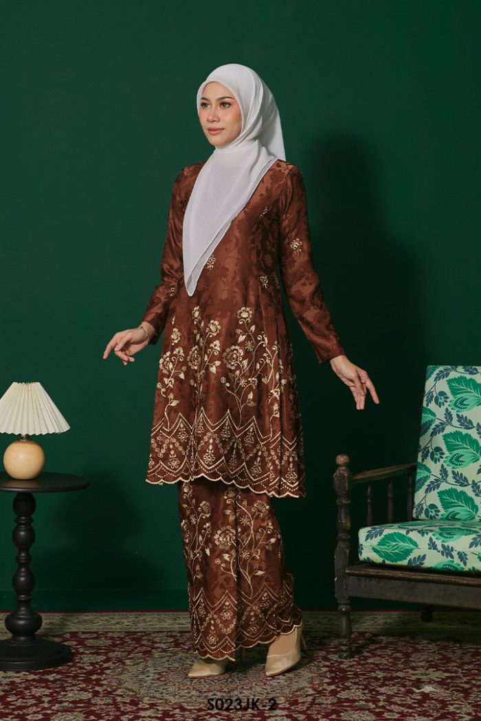 Juliana Kurung in Rich Brown (S023JK-2)