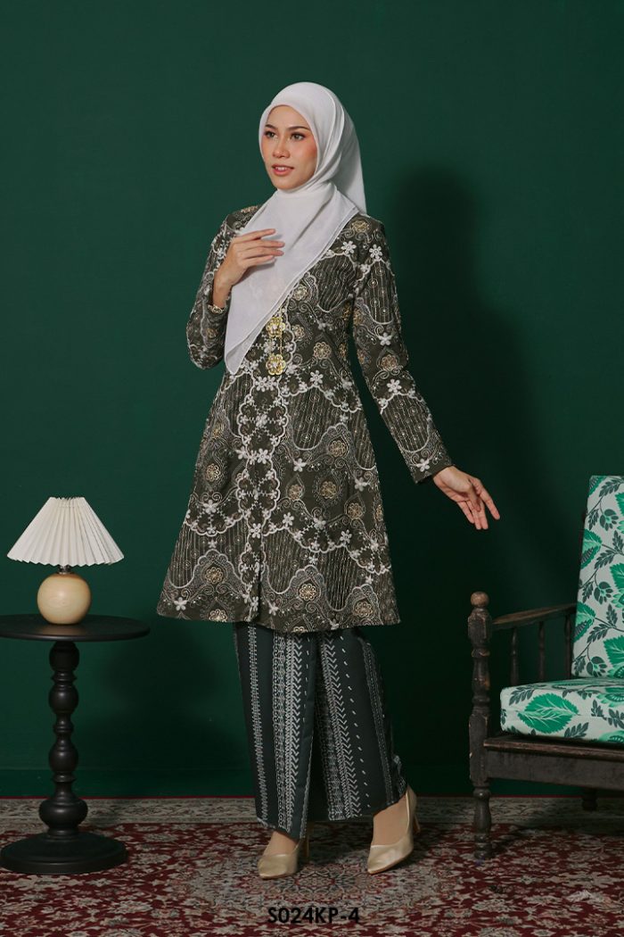 Kebarung Kalthom Petite in Charcoal (S024KP-4)