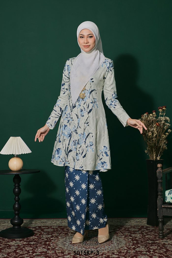 Kebarung Kalthom Petite in Azure Blue (S015KP-3)