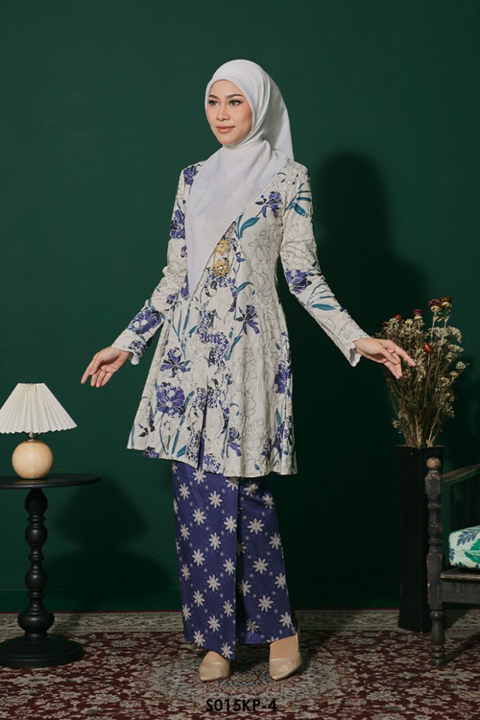 Kebarung Kalthom Petite in Indigo (S015KP-4)