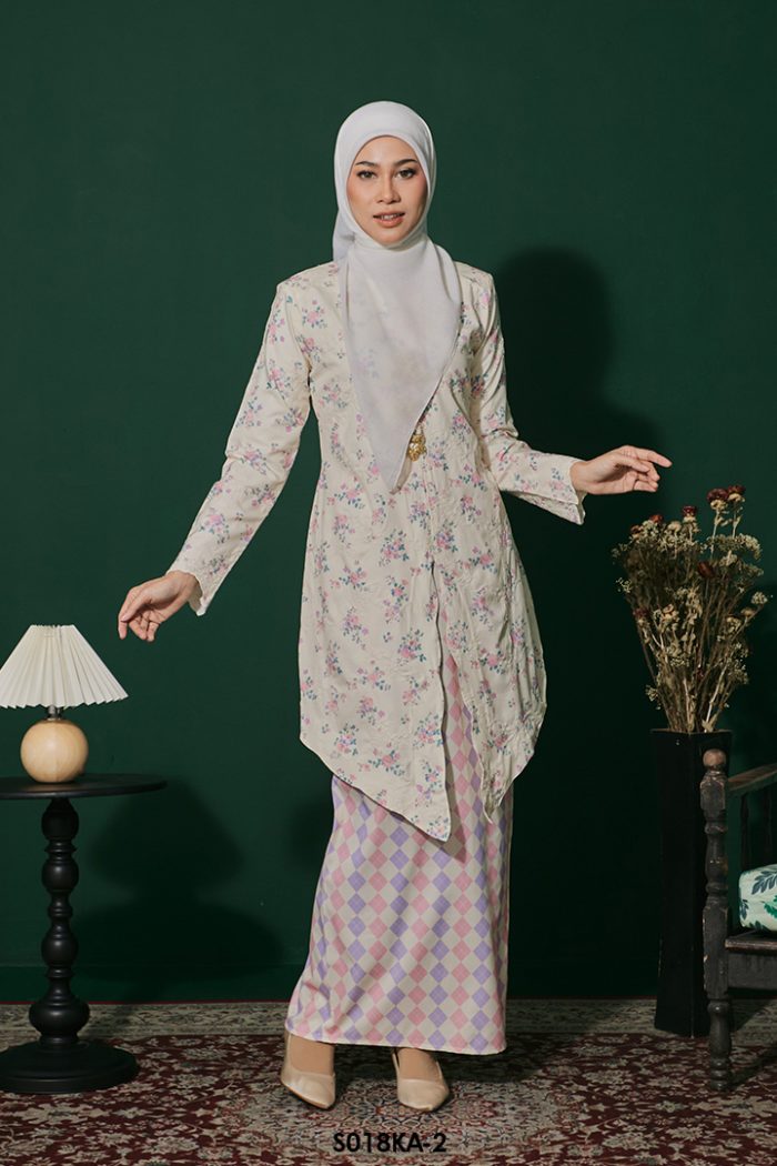 Kebaya Anggun 2.0 in Bubblegum (S018KA-2)