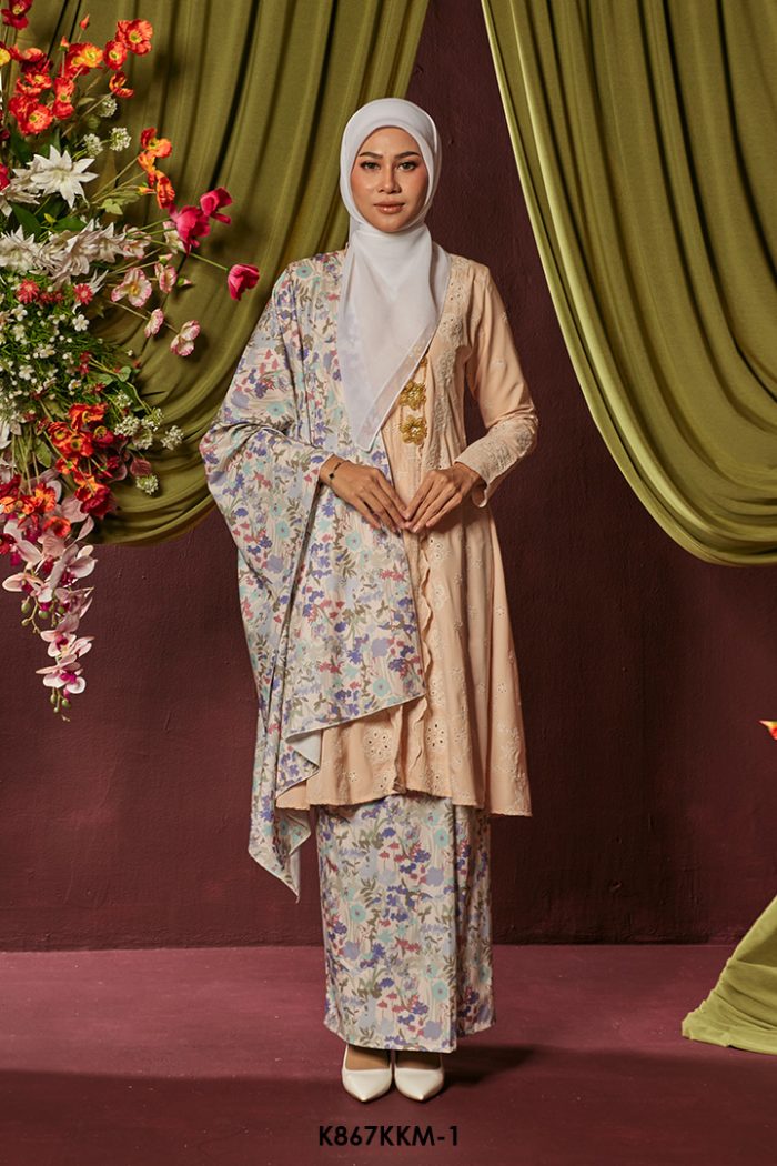 Kebarung Kalthom With Shawl in Pinkish Cream (K867KKM-1)