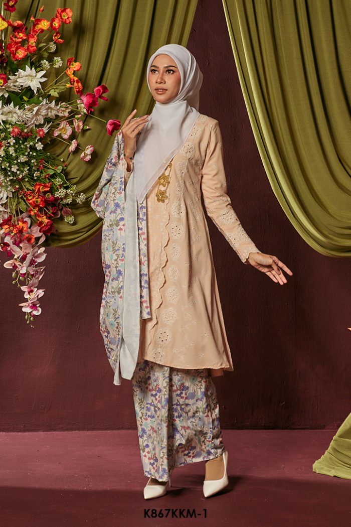Kebarung Kalthom With Shawl in Pinkish Cream (K867KKM-1)