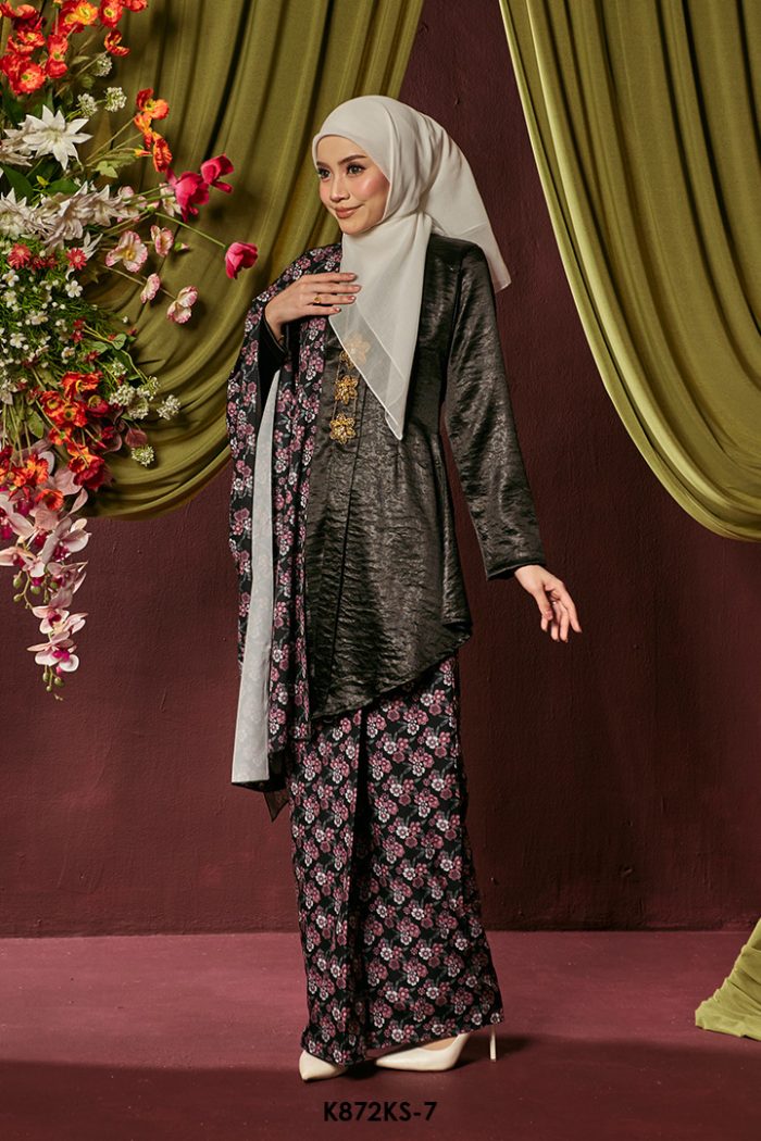Kebaya Saloma With Shawl in Black (K872KS-7)