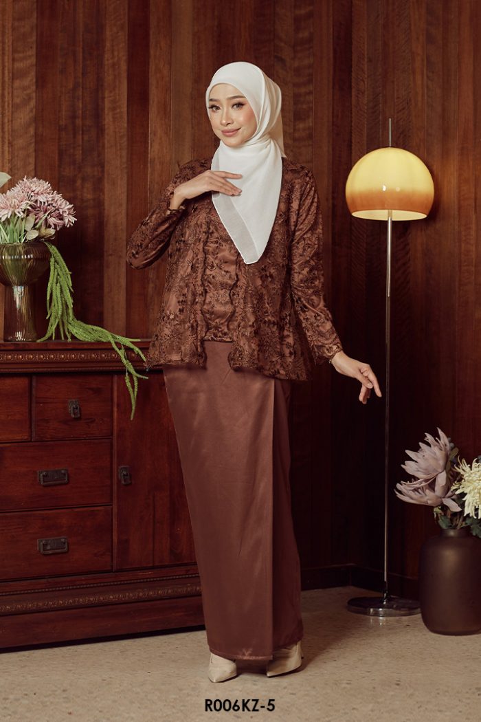 (AS-IS ITEM) Kebaya Zahra in Brown (R006KZ-5)