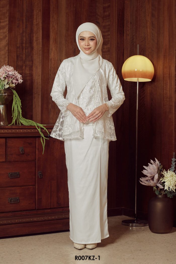 Kebaya Zahra in White (R007KZ-1)