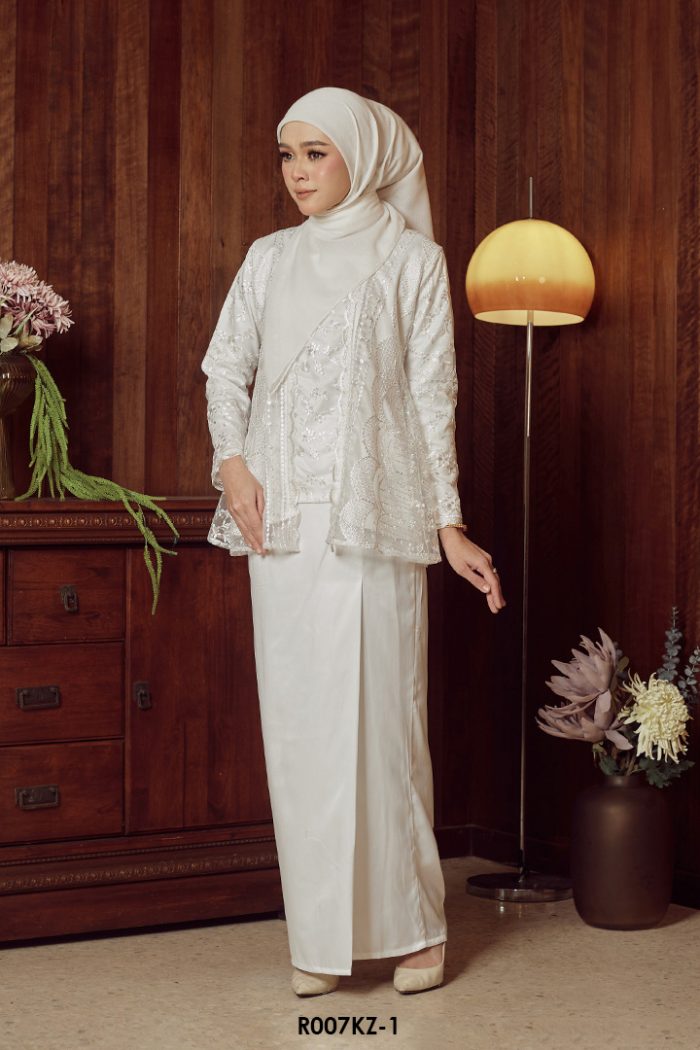 Kebaya Zahra in White (R007KZ-1)