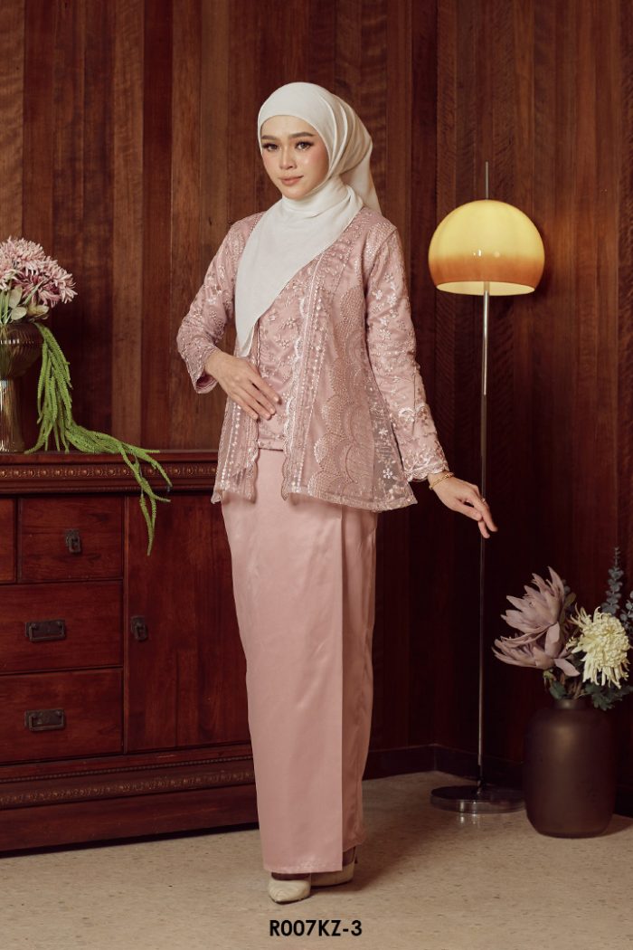 (AS-IS ITEM) Kebaya Zahra in Pink (R007KZ-3)