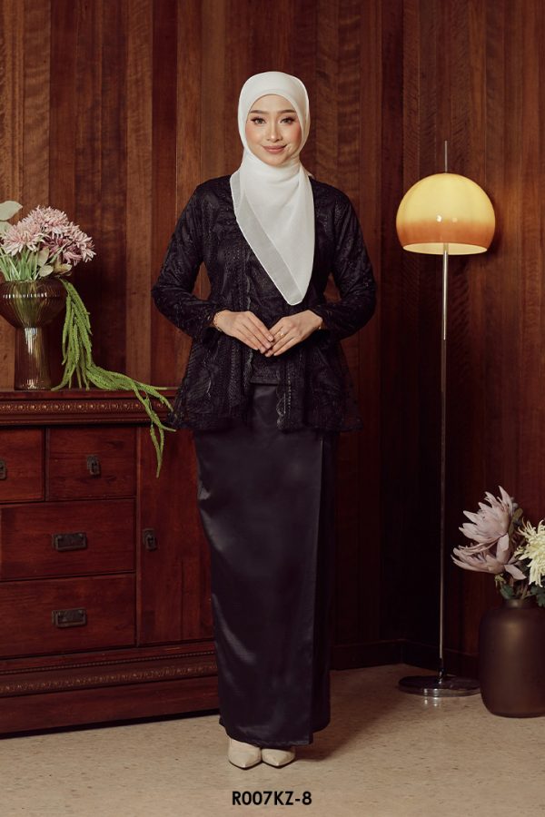 (AS-IS ITEM) Kebaya Zahra in Black (R007KZ-8)