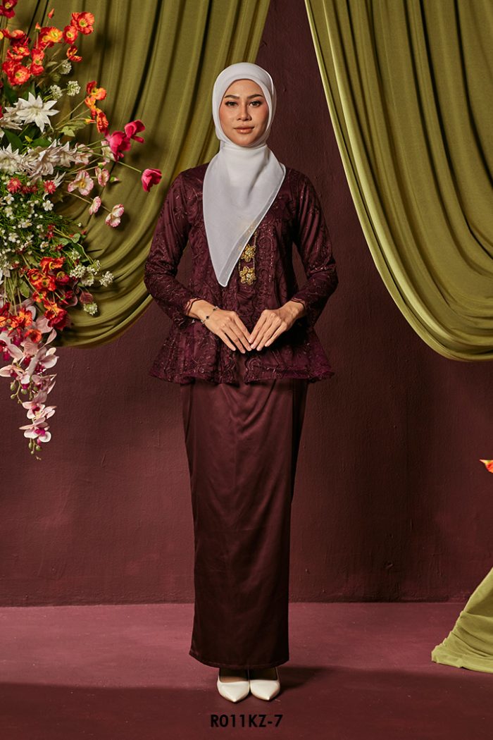 (AS-IS ITEM) Kebaya Zahra in Grape (R011KZ-7)