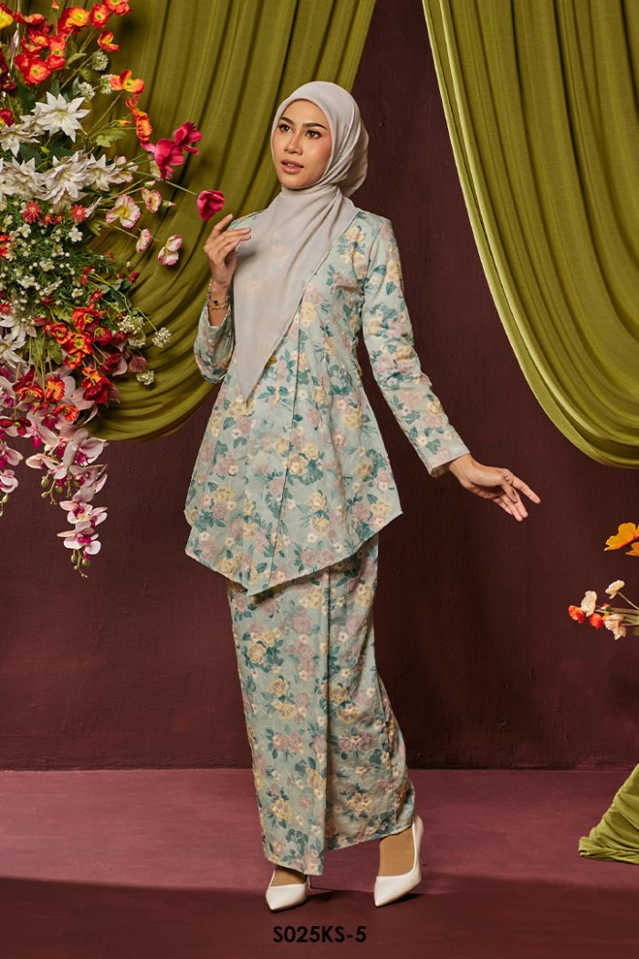 Kebaya Saloma in Pistachio (S025KS-5)