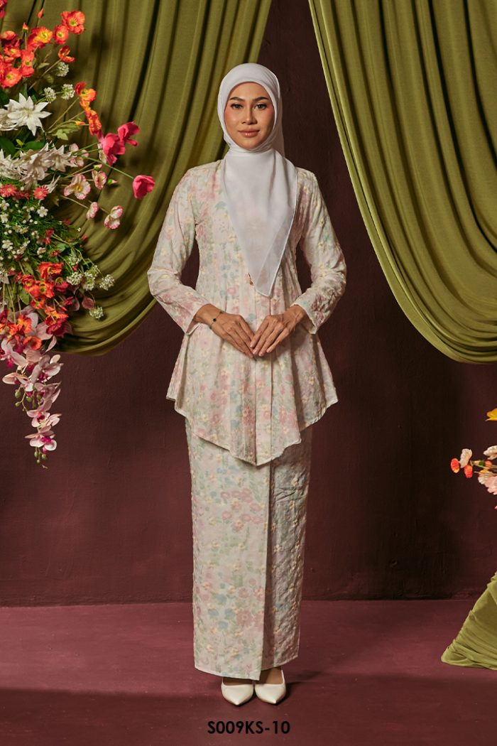 Kebaya Saloma in Plum (S009KS-10)