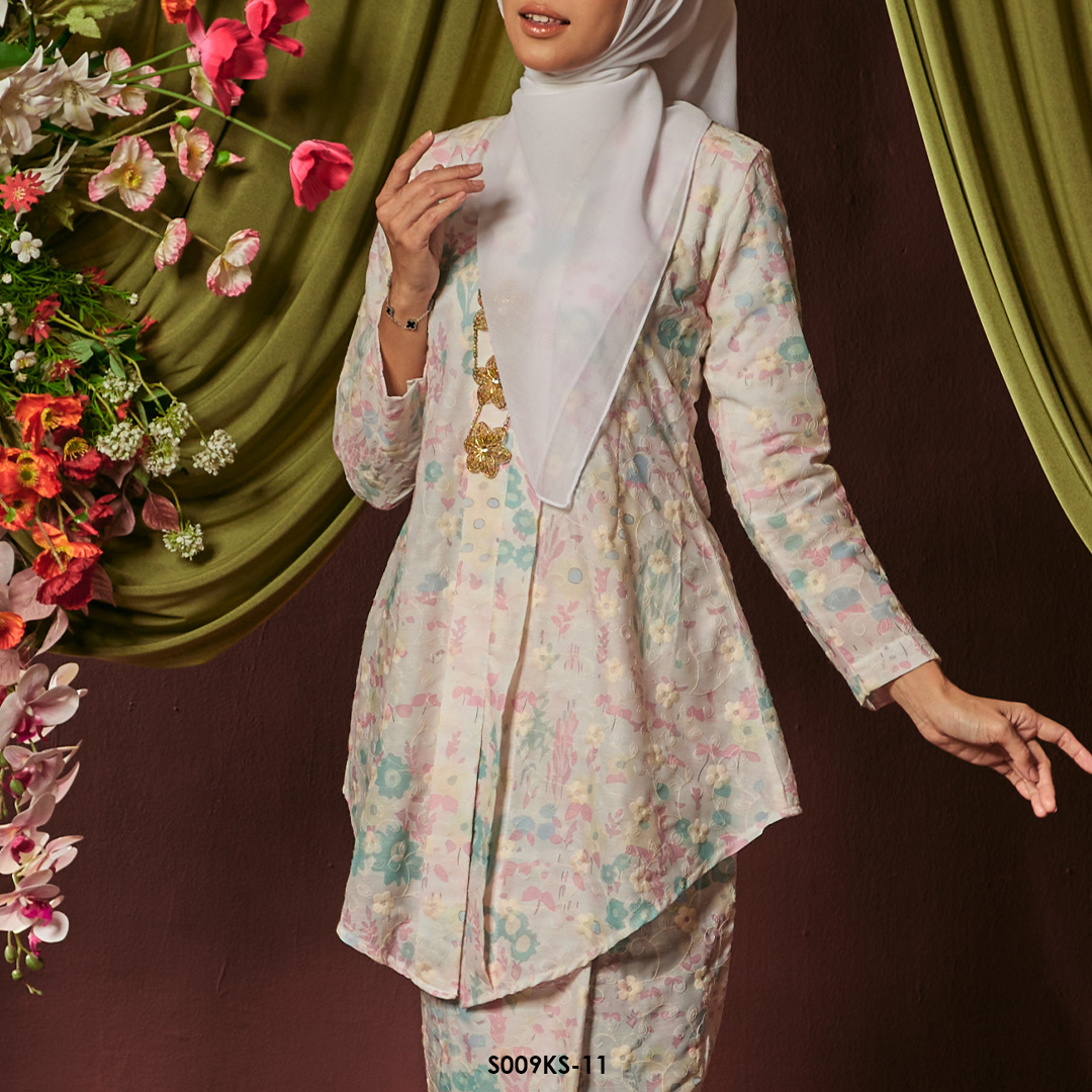Kebaya Saloma in Pink (S009KS-11) - Image 3