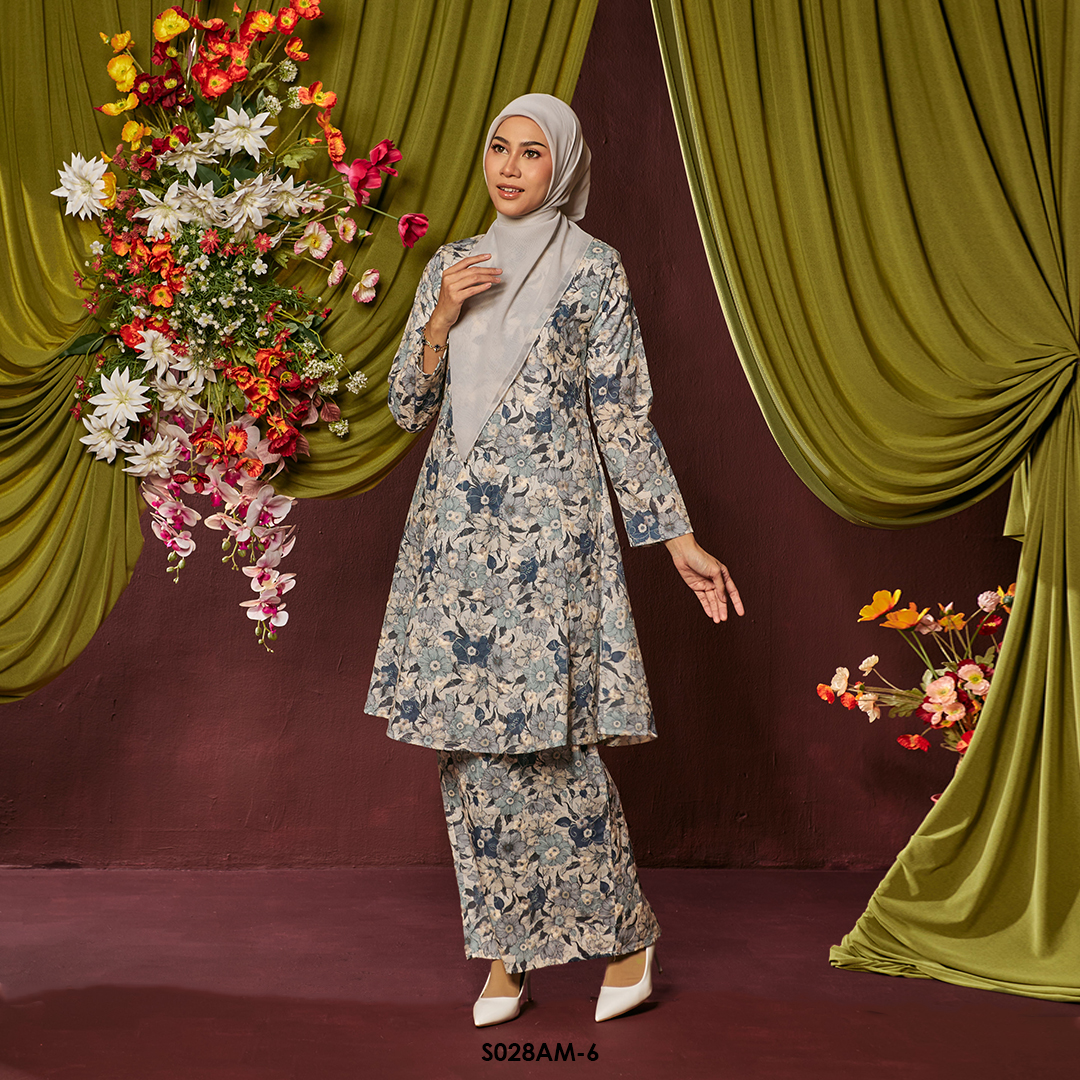 Ameera Kurung in Midnight Blue (S028AM-6) - Image 2