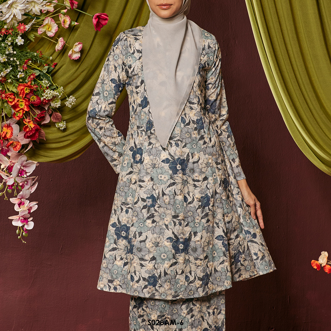 Ameera Kurung in Midnight Blue (S028AM-6) - Image 3